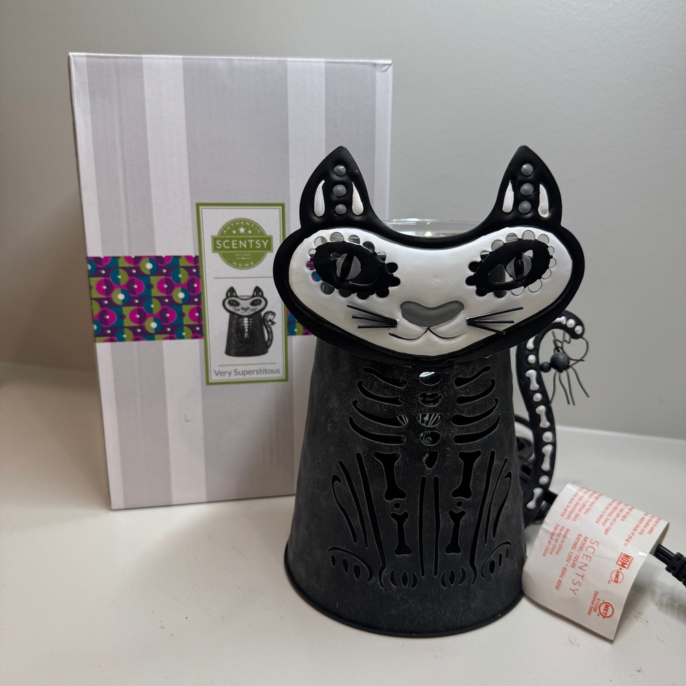 Scentsy Very Superstitious Wax Warmer Sugar Skull Cat Skeleton Halloween NIB